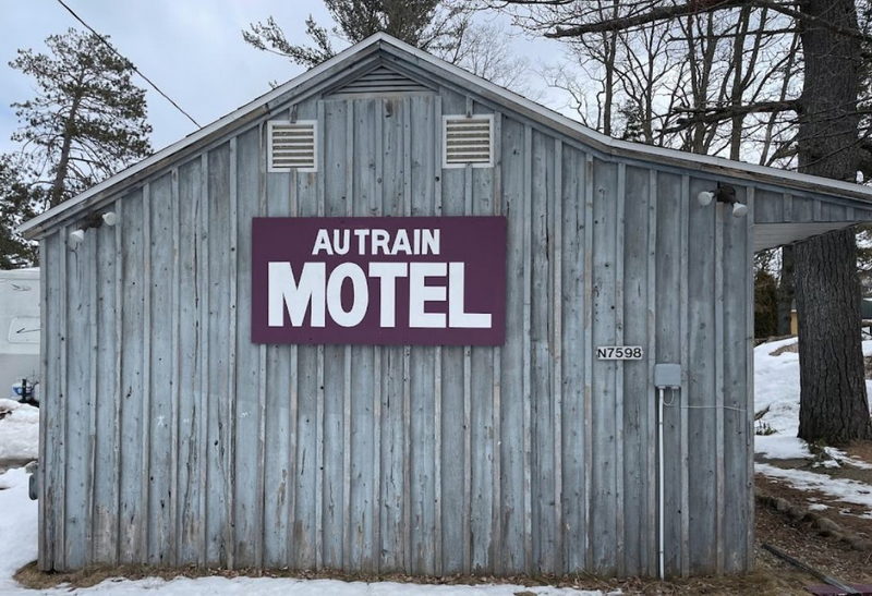 Au Train Motel (Markles Resort) - From Website